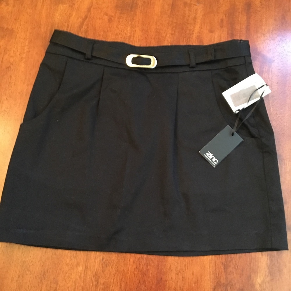 NWT Zinc Women’s sz 5 Mini skirt